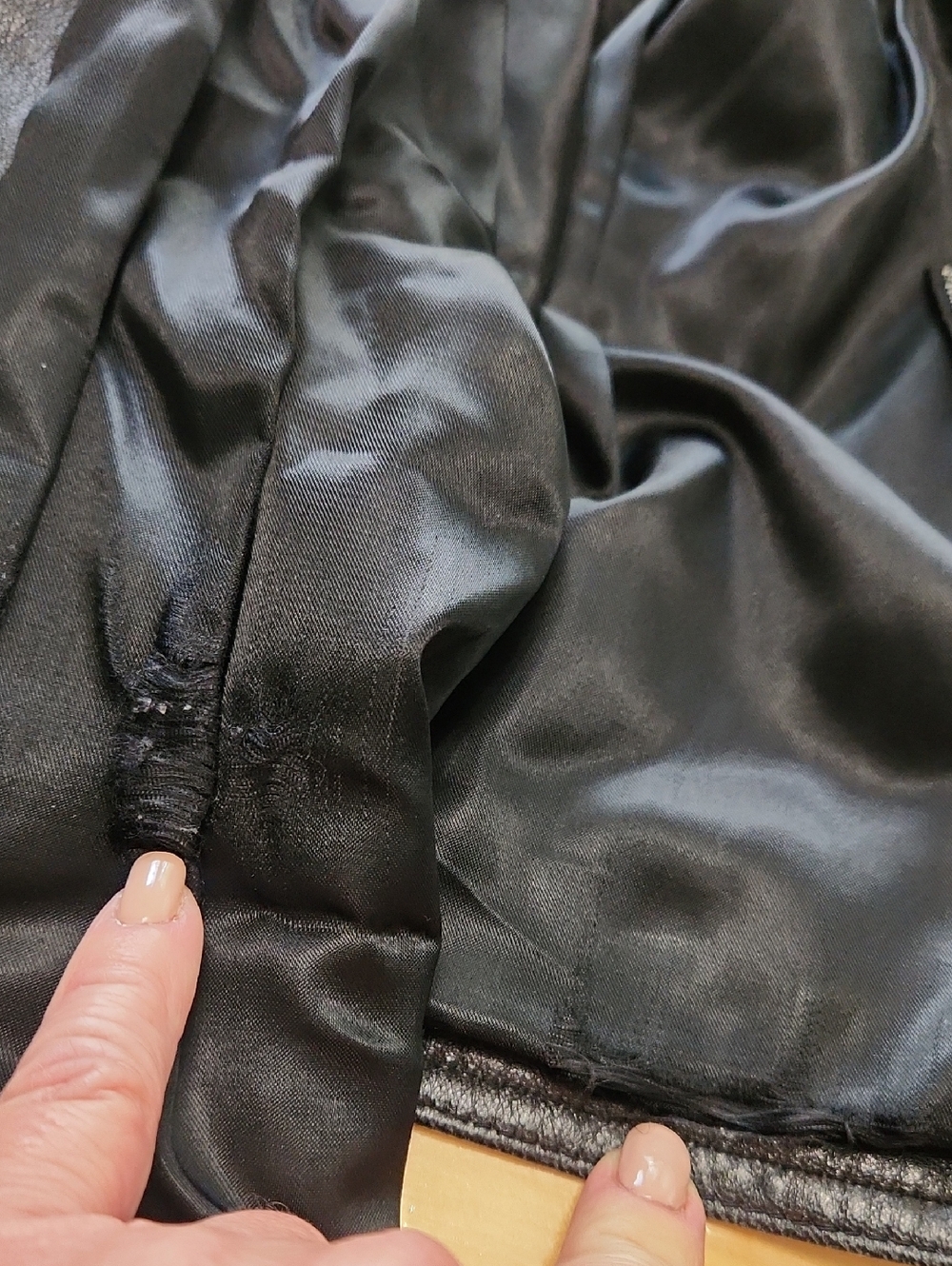 VINTAGE 80s Shoulder Pad Belted Tannery West Women's Black Leather Jacket M - Picture 16 of 16